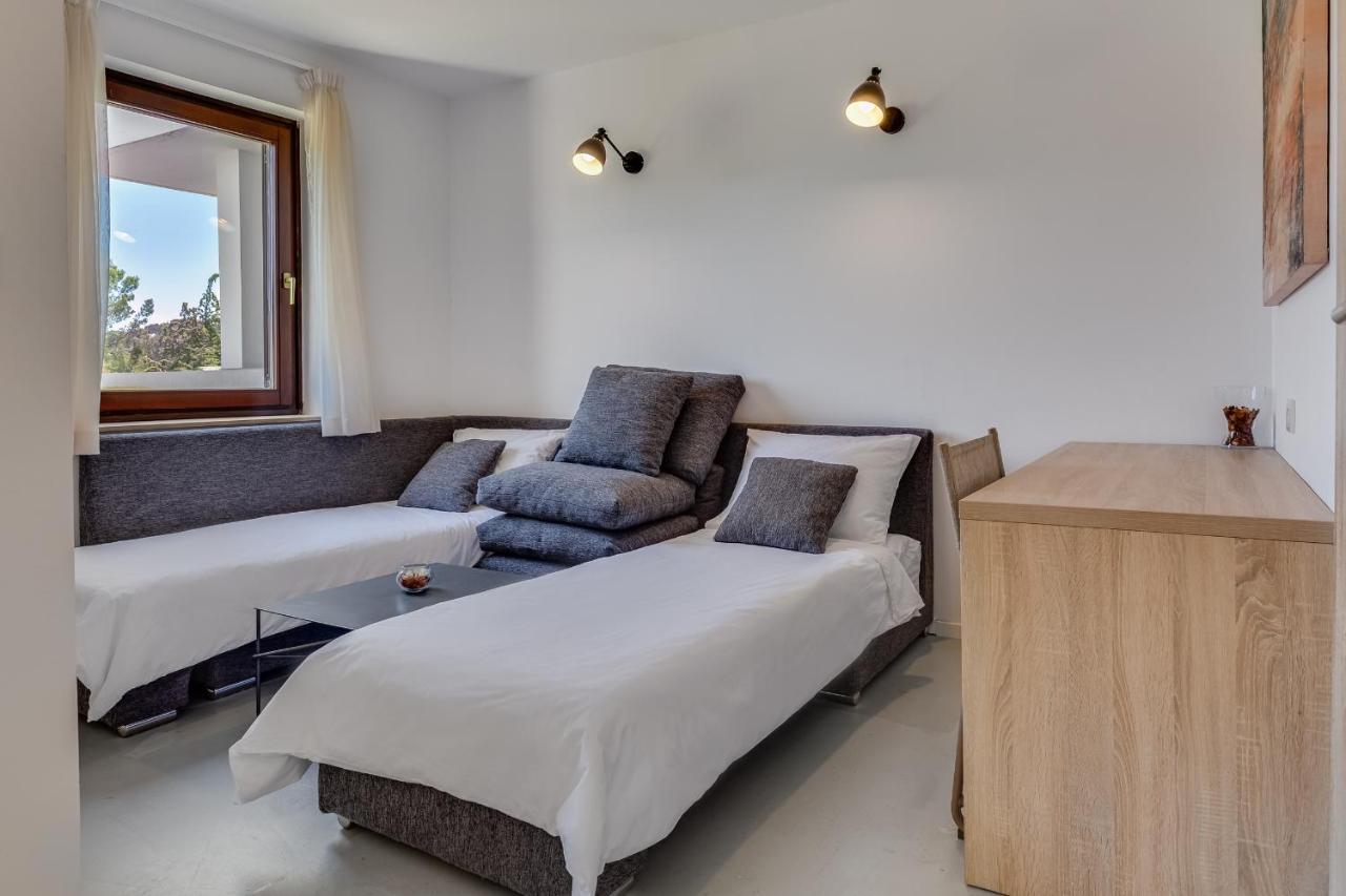 Apartments Jezera Lovisca Ngoại thất bức ảnh