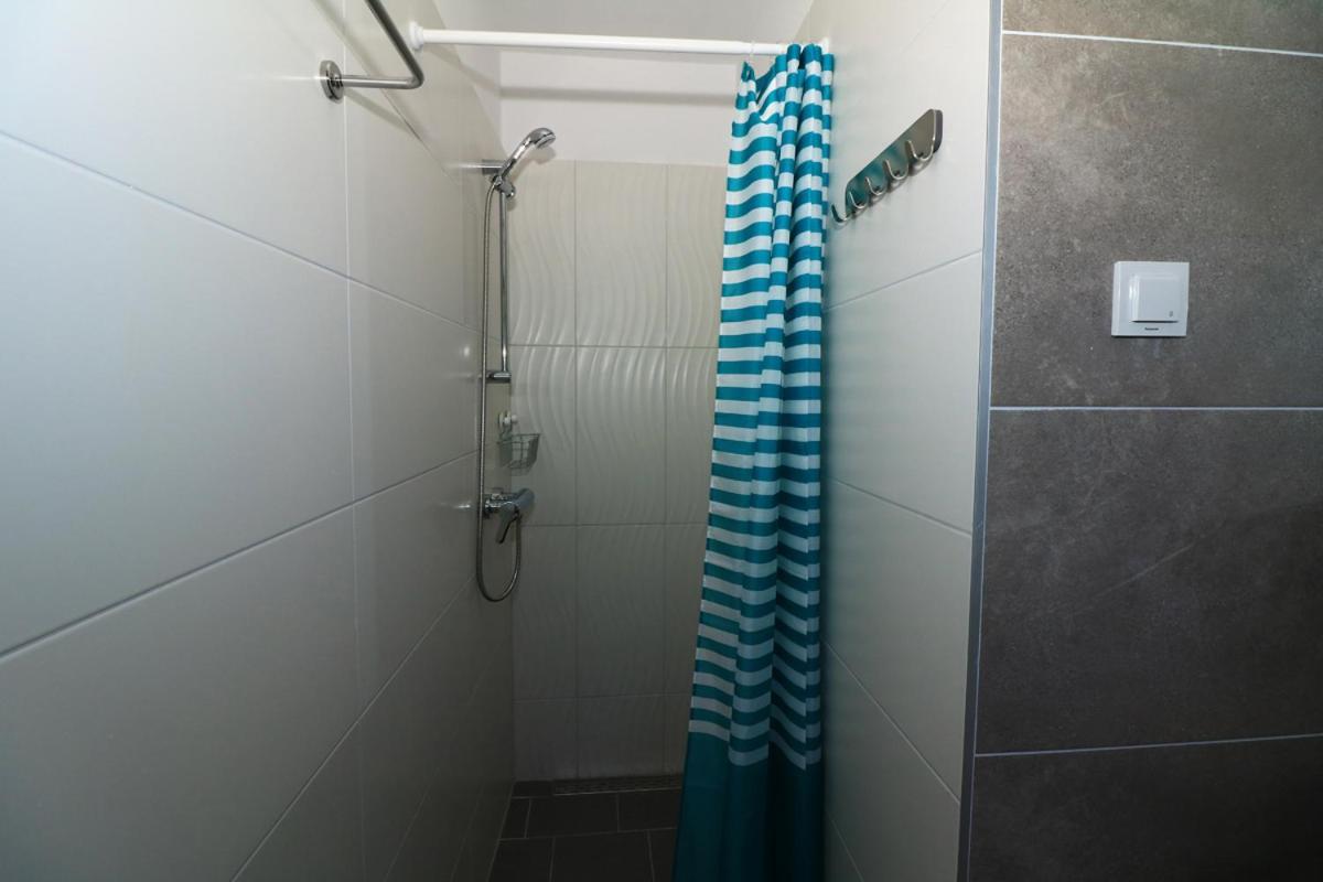 Apartments Jezera Lovisca Ngoại thất bức ảnh
