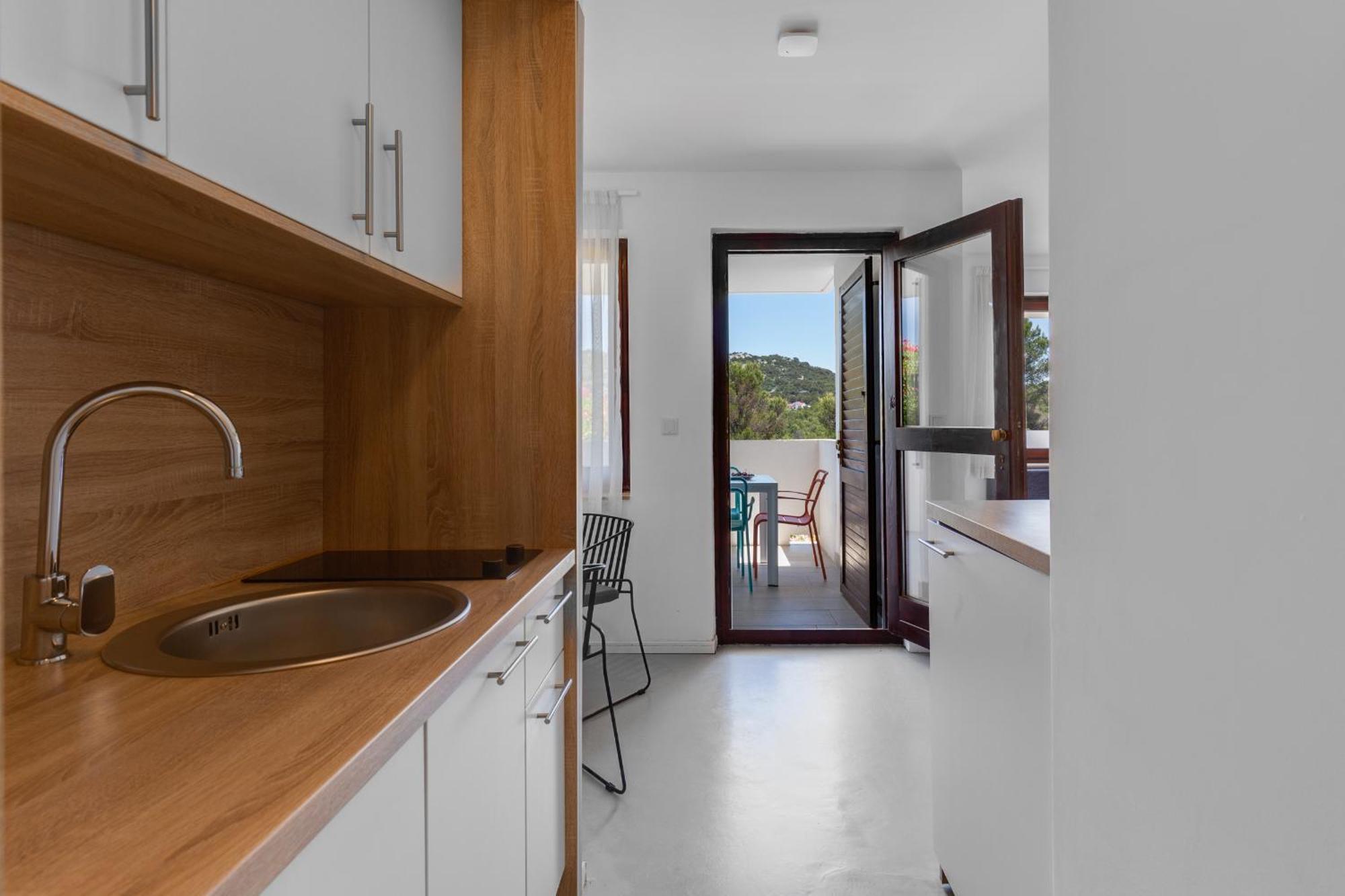 Apartments Jezera Lovisca Ngoại thất bức ảnh